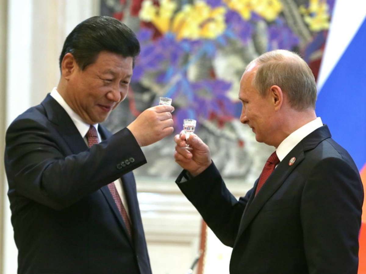 Между президентом России Путиным и председателем КНР Си Цзиньпином прошла видеовстреча.