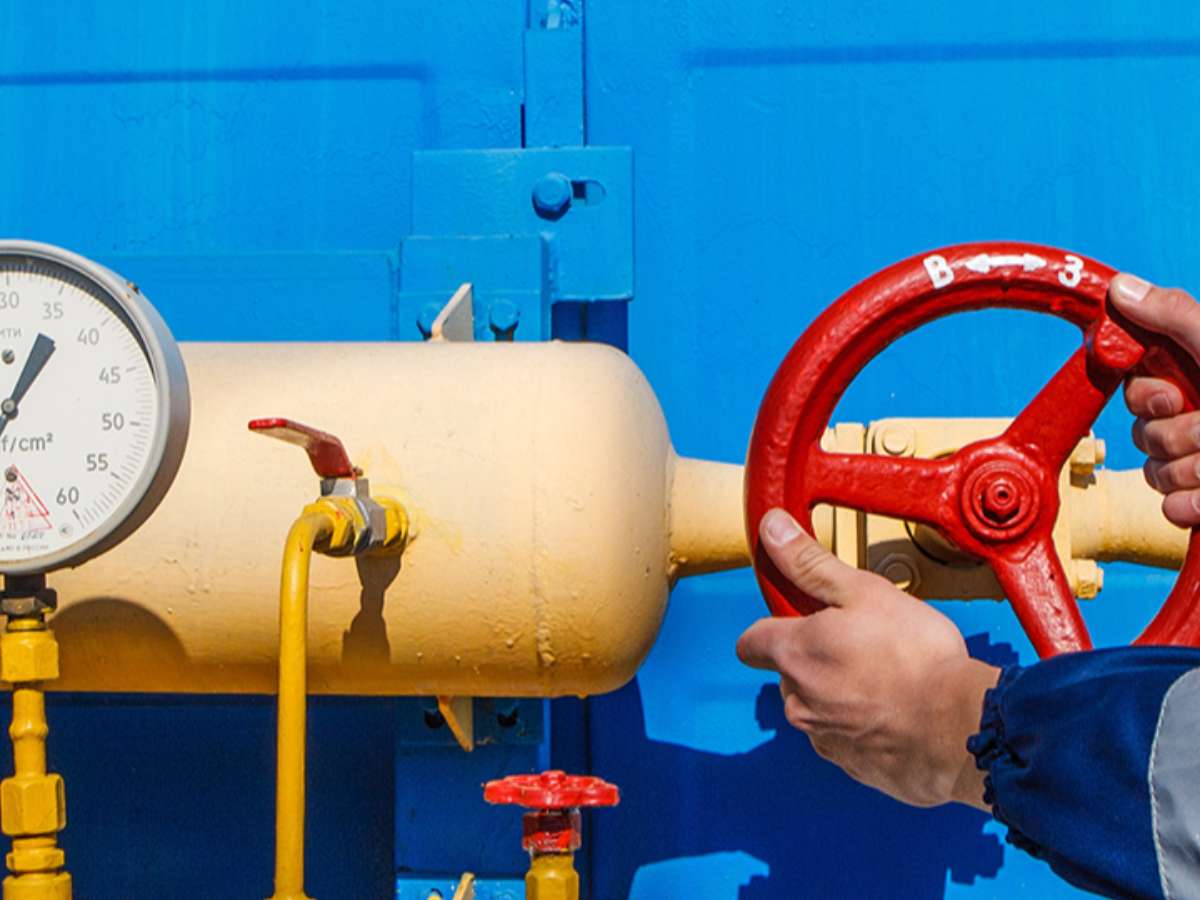 Итальянская компания Eni не подтвердила готовность открыть рублевой счет для оплаты газа.