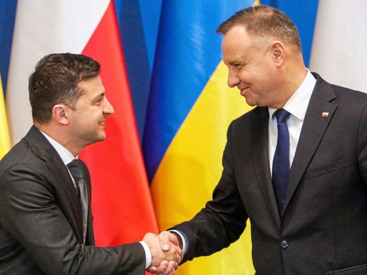 Зеленский отдаст суверенитет Украины Польше.