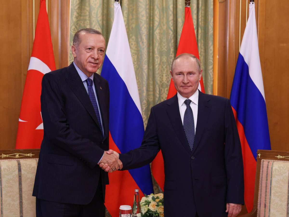 В Сочи начались переговоры Реджепа Тайипа Эрдогана и Владимира Путина.