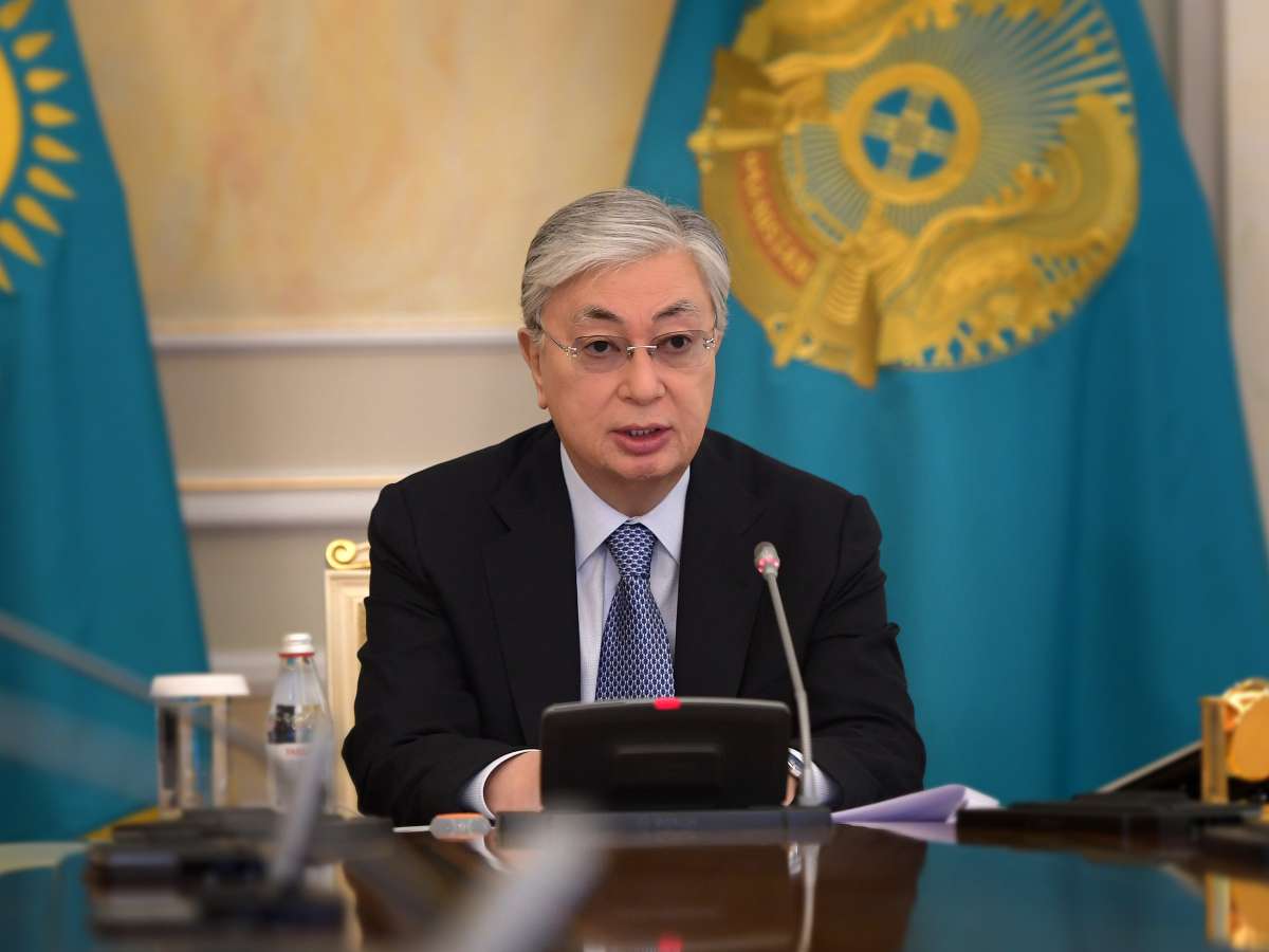 Токаев предложил провести досрочные выборы президента.