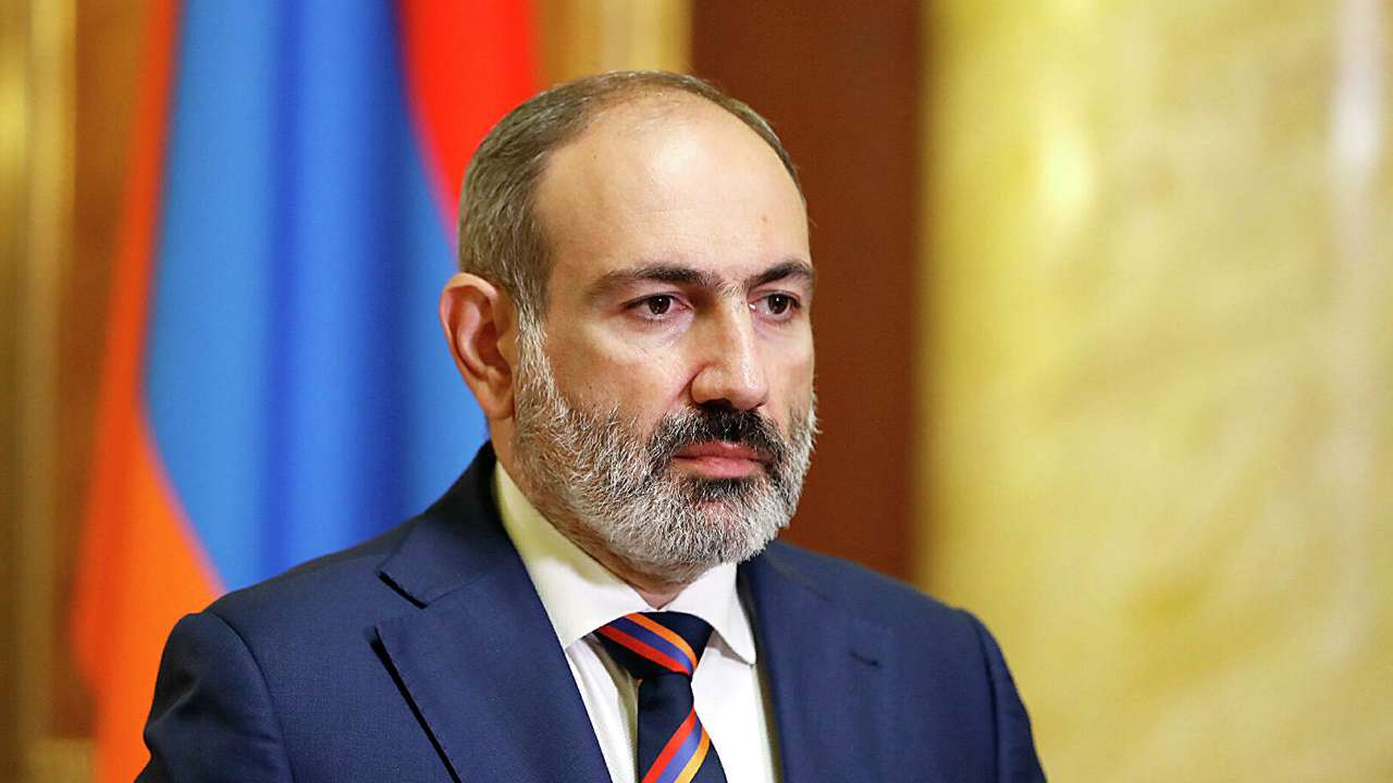 Новое обострение в Нагорном Карабахе, Армения и Азербайджан обвиняют друг друга