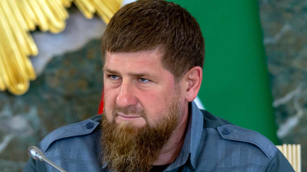 Кадыров призвал к введению военного положения и применению маломощного ядерного оружия