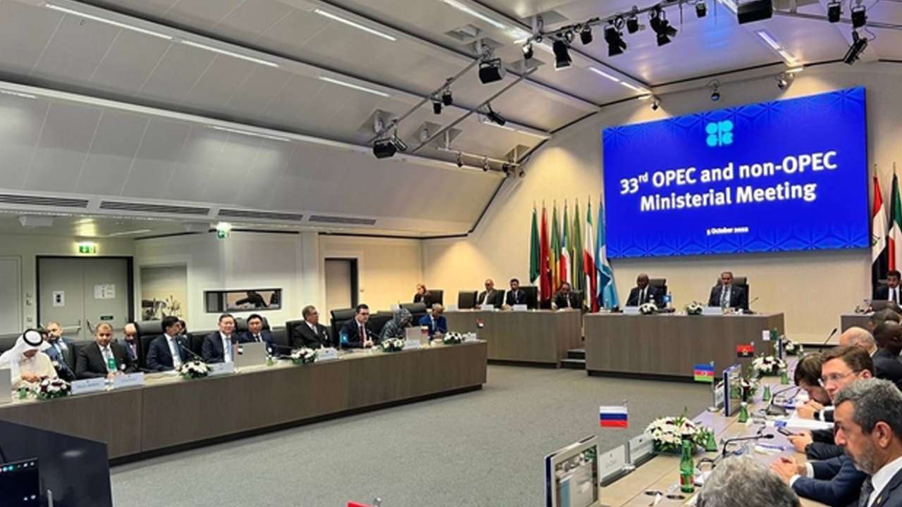 Ответ России на введение потолка цен на нефть