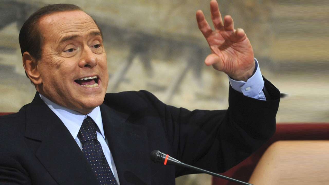 Берлускони считает, что военная помощь Запада мешает Киеву начать переговоры