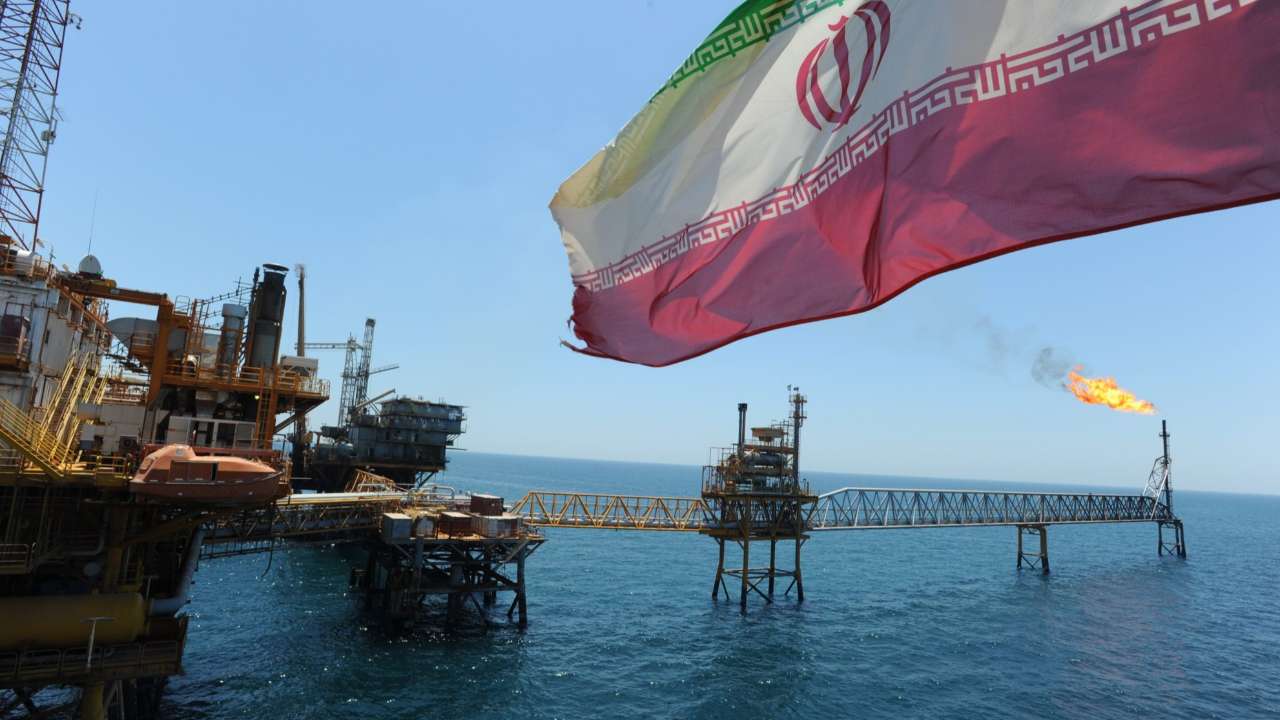 Россия начала осуществлять своповые поставки нефтепродуктов в Иран