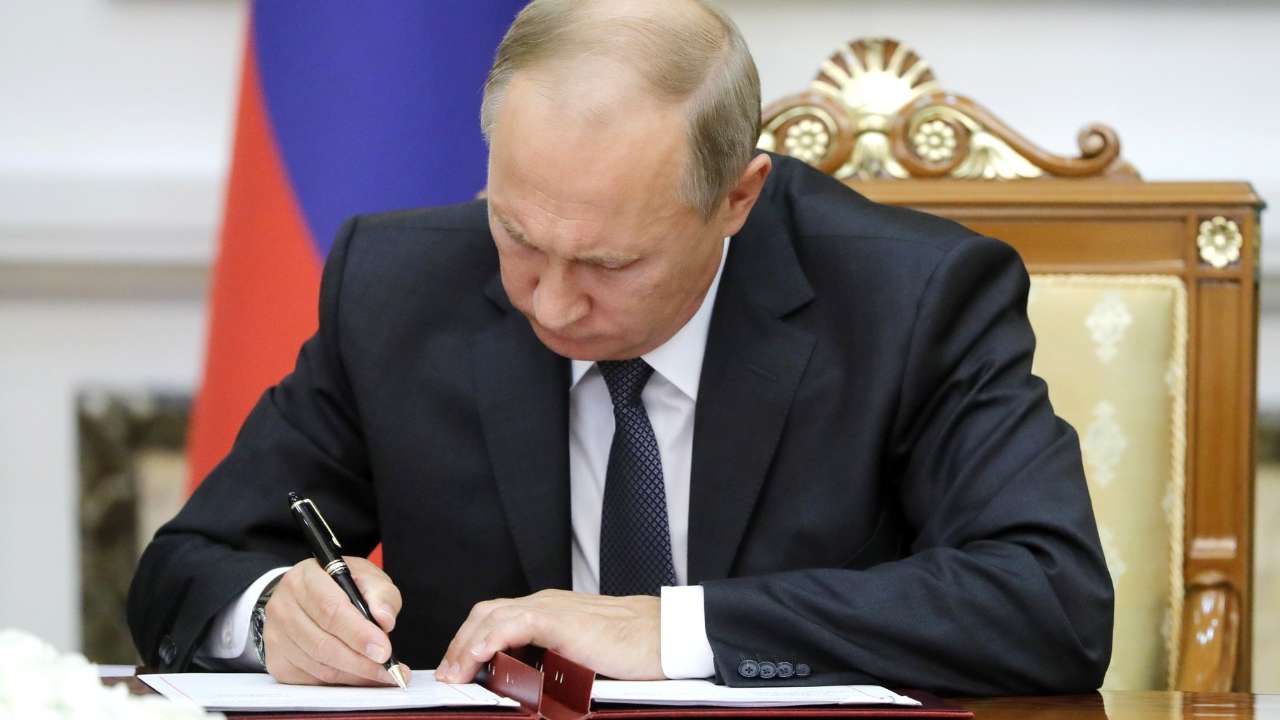 Путин утвердил основы госполитики по защите традиционных ценностей России