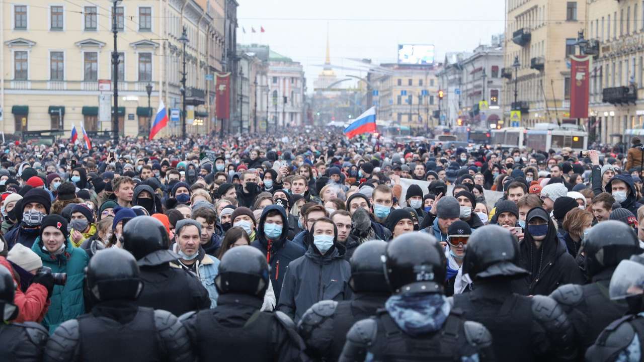 Путин подписал закон, существенно расширяющий перечень мест, где запрещено проведение митингов