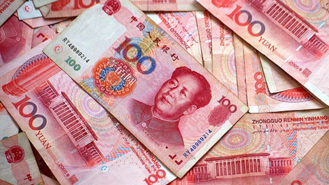Российские банки отметили рост интереса граждан ко вкладам в юанях