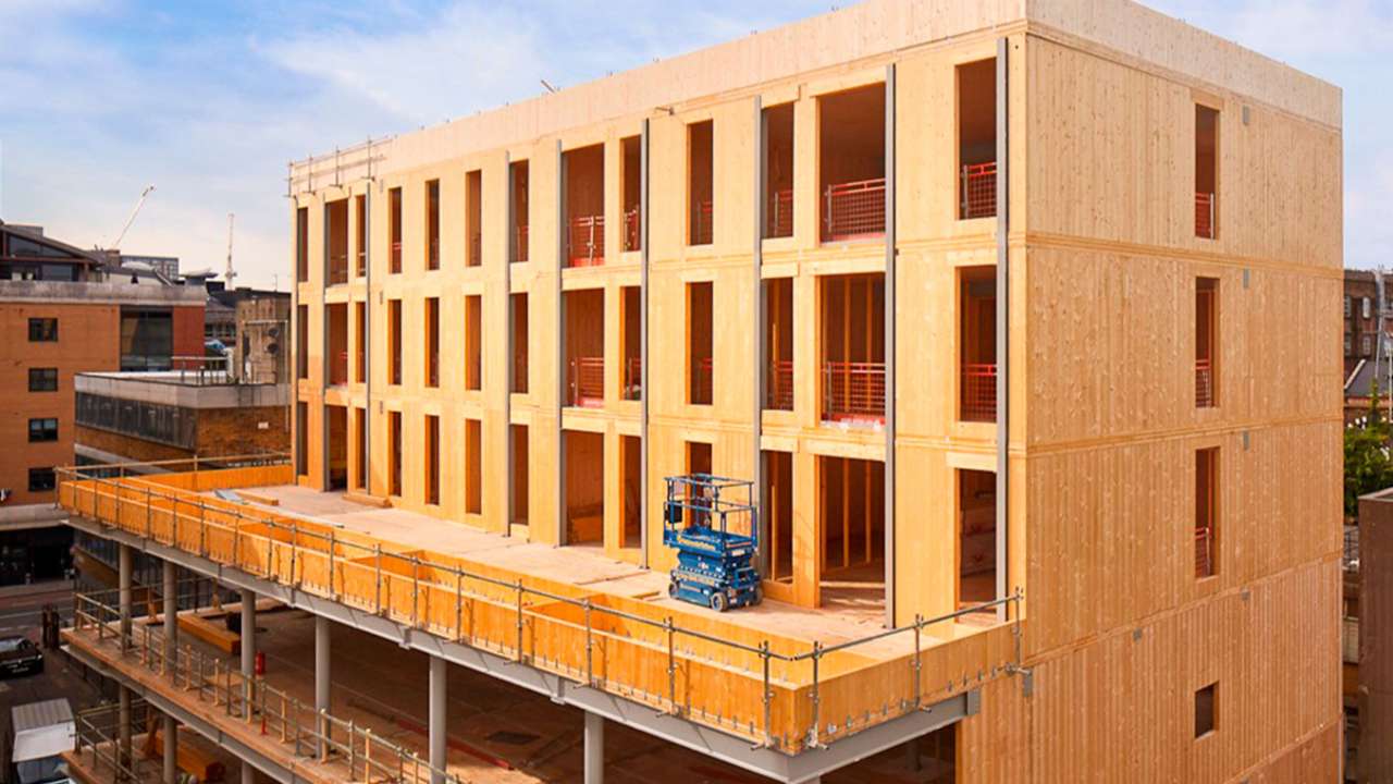 В России хотят разрешить строительство пятиэтажных домов из дерева