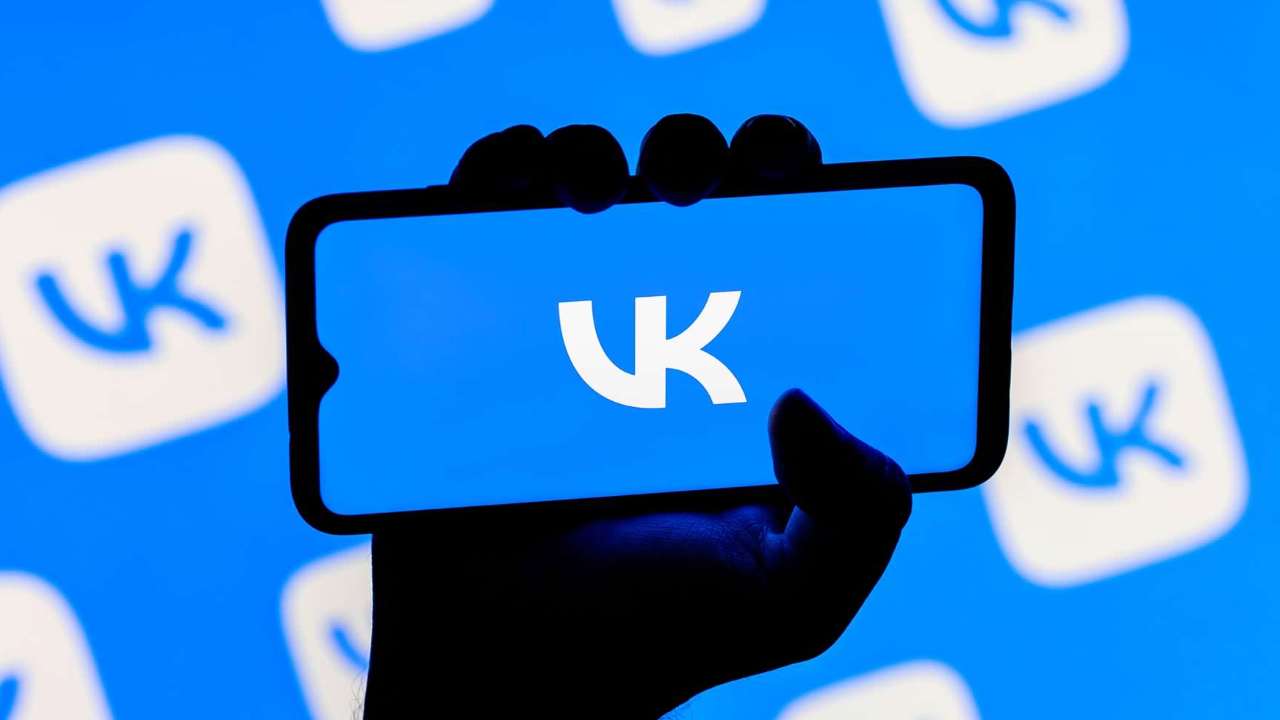 Интернет-холдинг VK сообщил о готовности перерегистрировать компанию