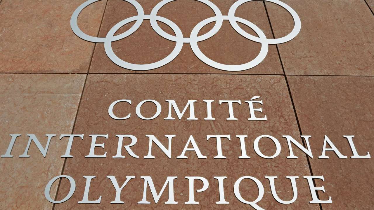 Около 30 стран направили в МОК коллективное письмо с возражением по поводу допуска россиян на Олимпиаду-2024
