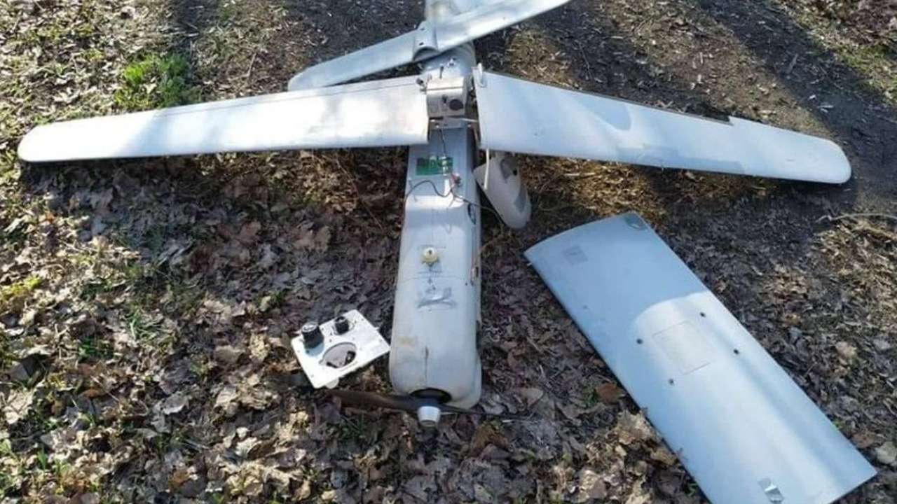 В Московской области на территории частных домов упали два дрона