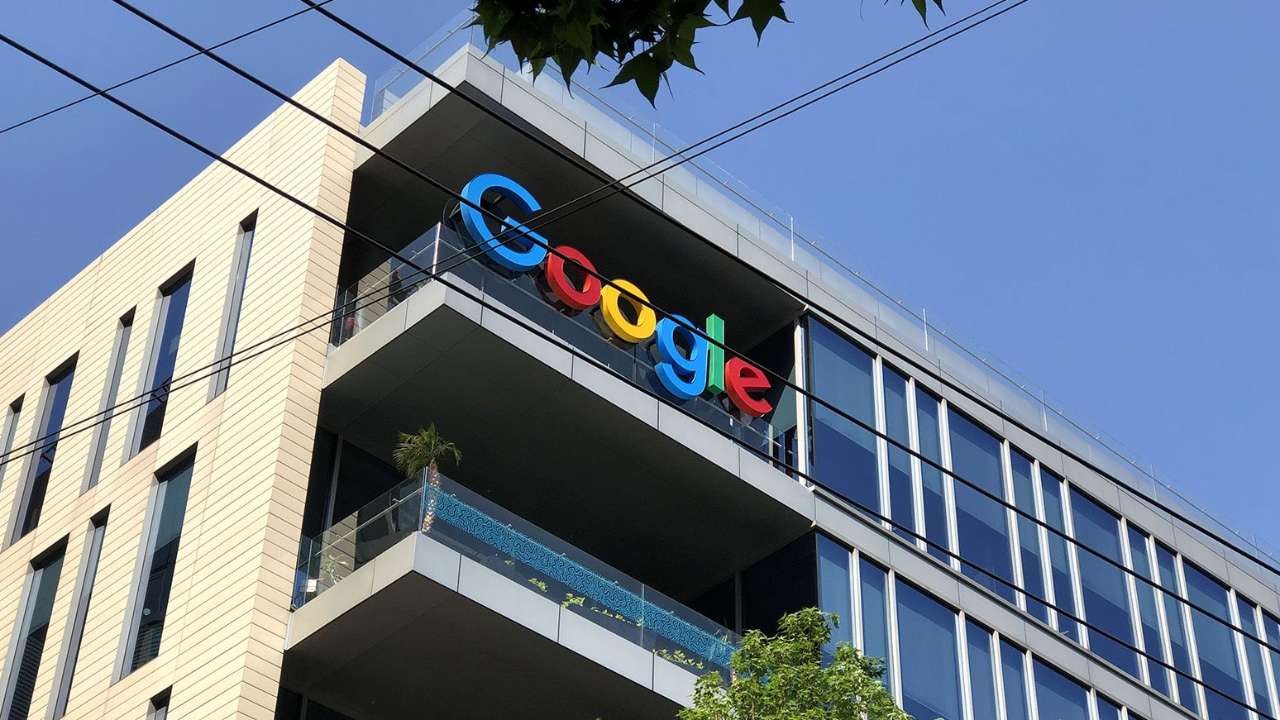 Российское подразделение Google попросило снять арест со своих счетов