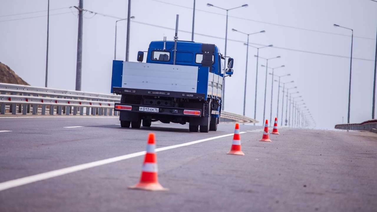 На федеральной трассе М-11 «Нева» запустят испытания беспилотных грузовиков 