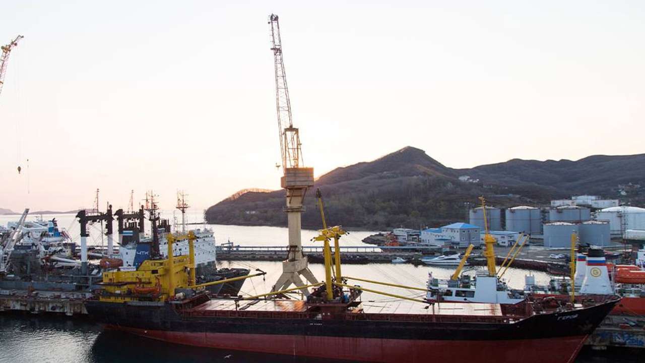 Российский порт Тикси станет международным хабом
