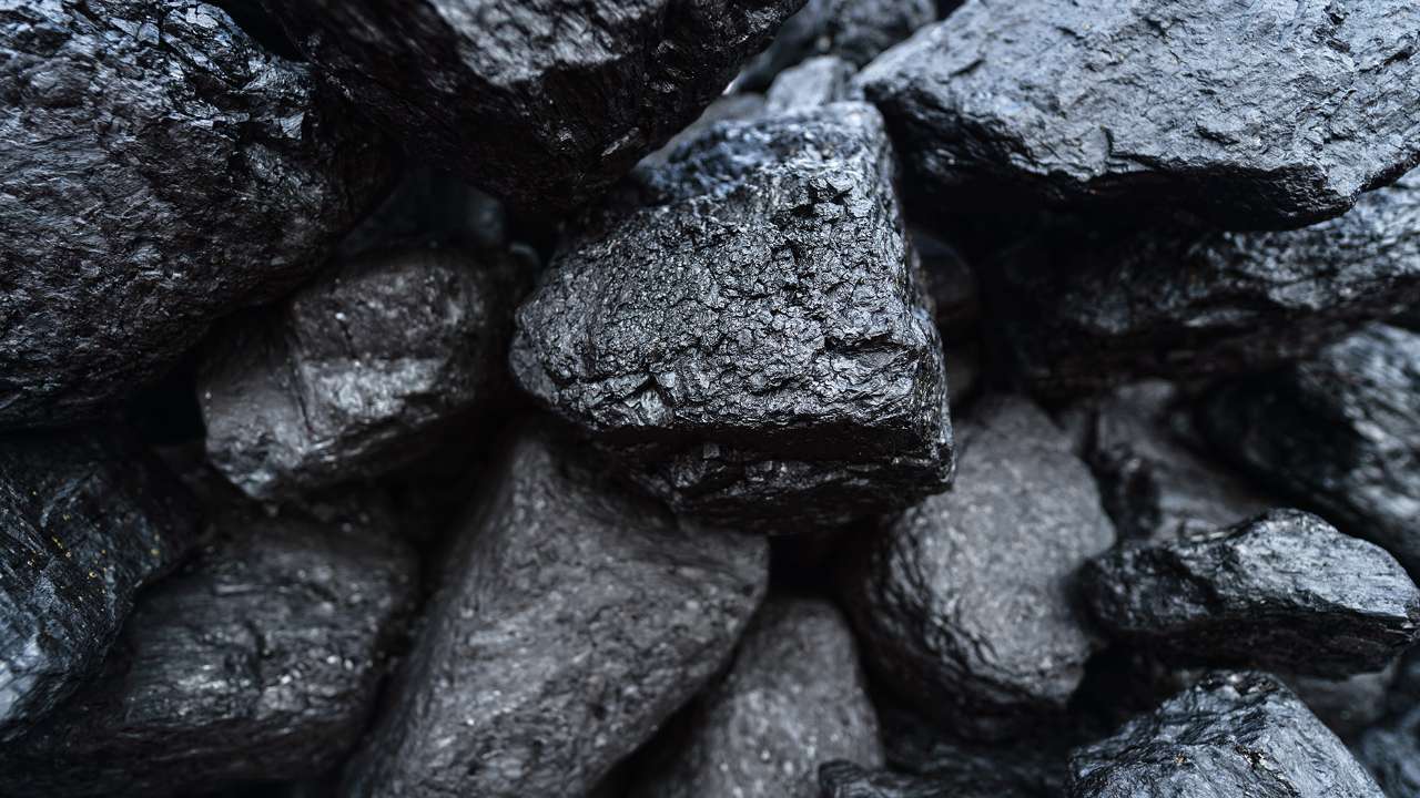 Россия стала добывать больше угля