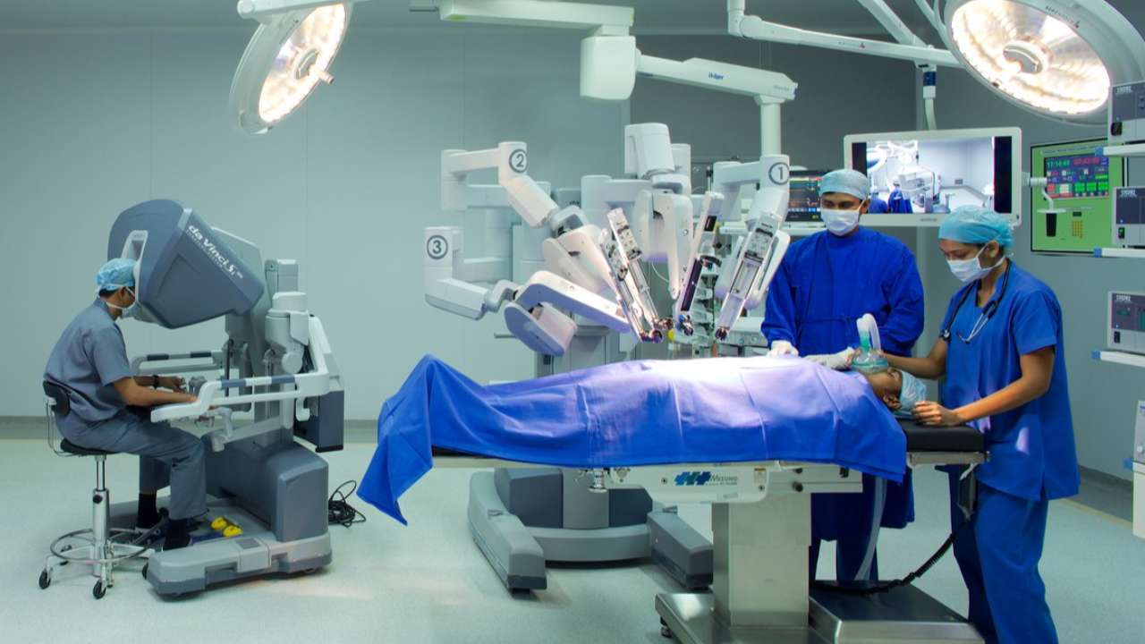 Россия и Иран заключили договор в сфере роботизированной хирургии