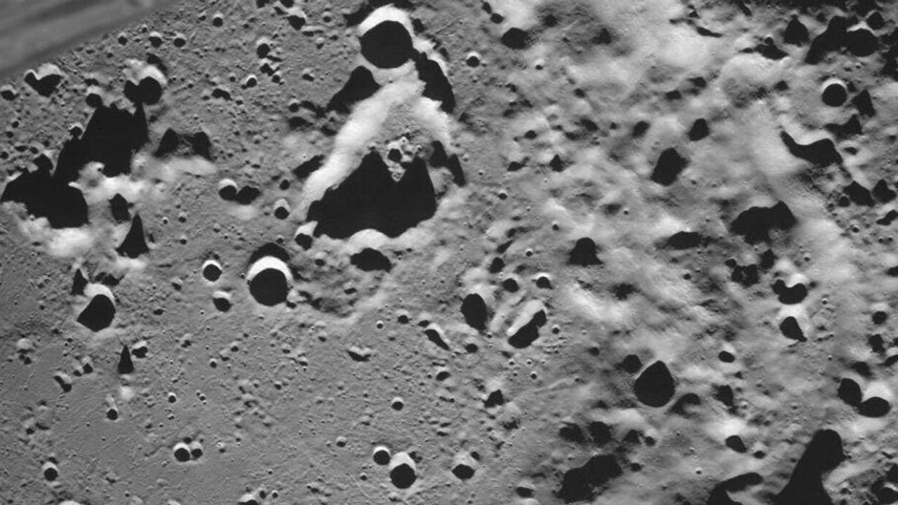 «Луна-25» сделала первый снимок обратной стороны Луны 