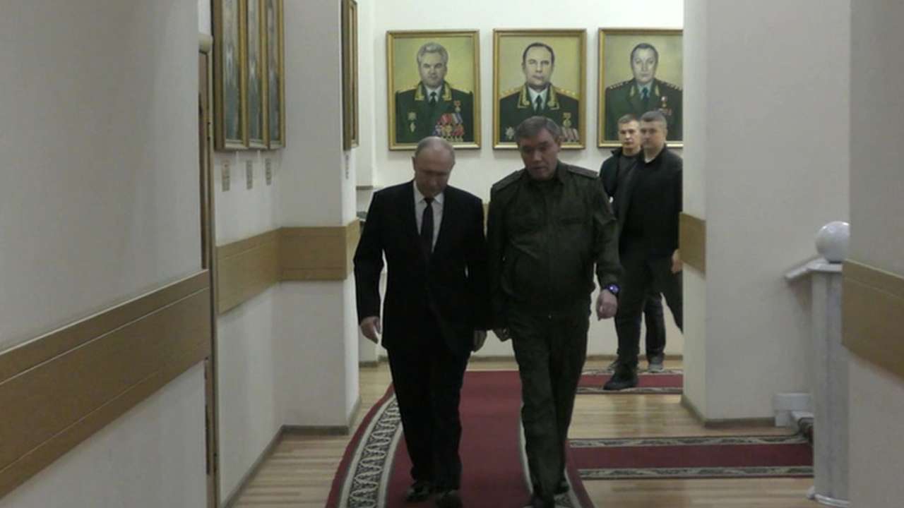 Путин посетил штаб СВО в Ростове-на-Дону