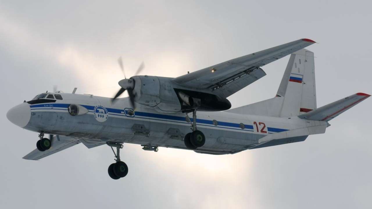В Иркутске пассажирский самолет совершил аварийную посадку