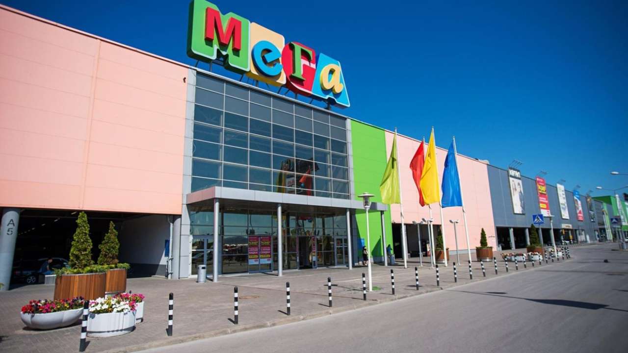 Новым владельцем торговых центров «Мега» в России стала «Группа Газпромбанк»