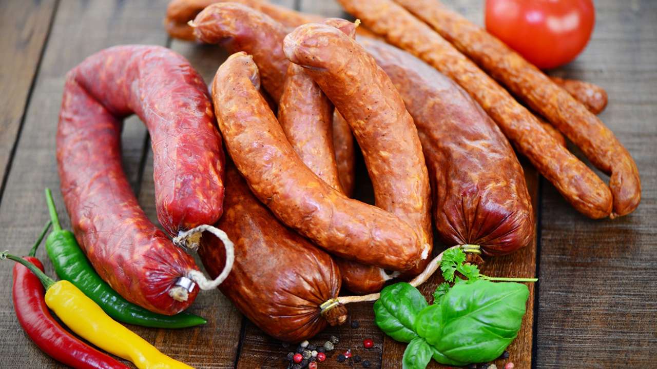 В Ханты-Мансийском автономном округе нашли колбасные изделия с вирусом африканской чумы свиней