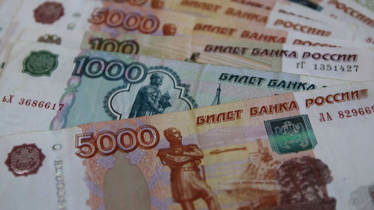 Стала известна дата презентации новых банкнот номиналом 1000 и 5000 рублей