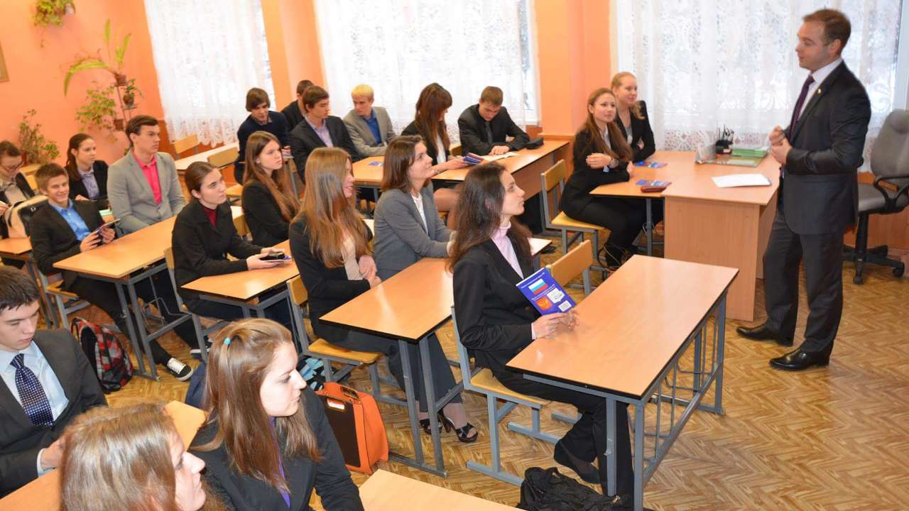 В российских школах может появиться еще один обязательный предмет – семьеведение
