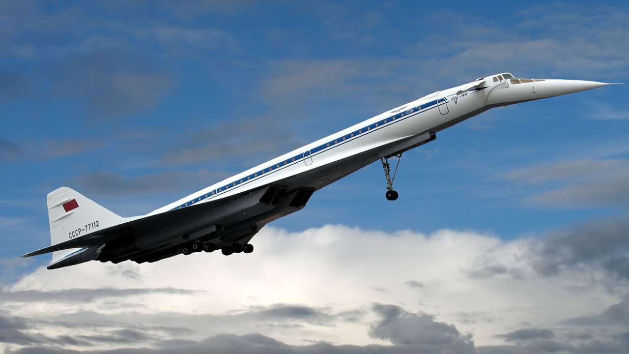 В Минтрансе заявили о готовности России создать сверхзвуковой пассажирский самолет Ту-144