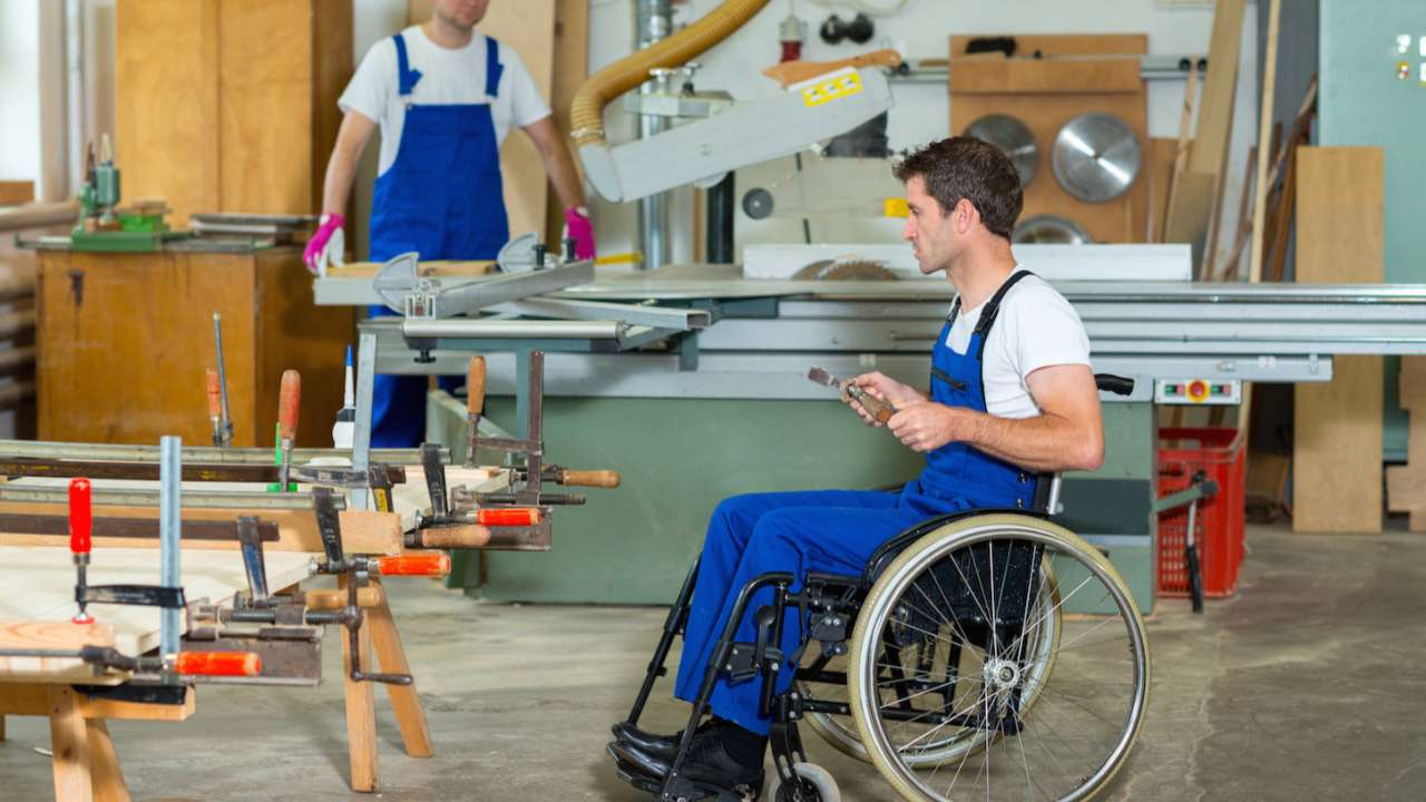 Правительство утвердило план мероприятий по повышению уровня занятости инвалидов в стране