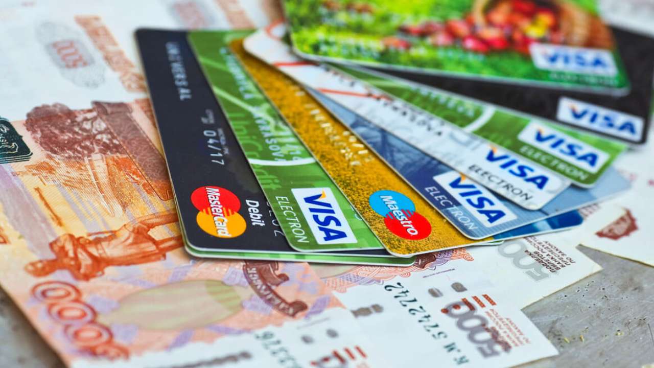 В России планируют ввести лимит на размер банковских переводов без открытия счета