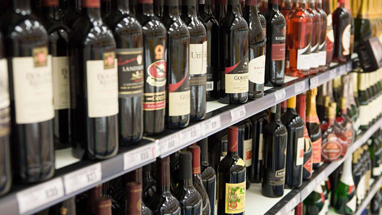 Из России может исчезнуть импортное дешевое вино 
