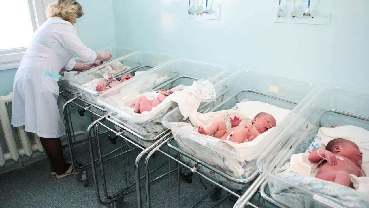 В России достигнут исторический минимум по младенческой смертности