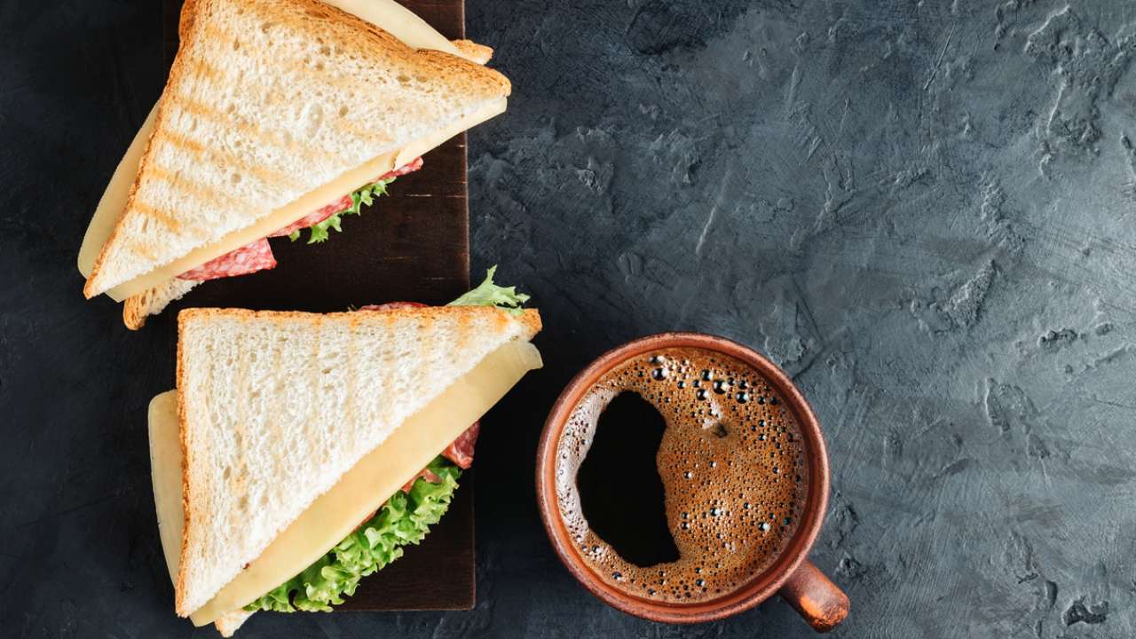 В России подскочил «Индекс кофе с бутербродом» 