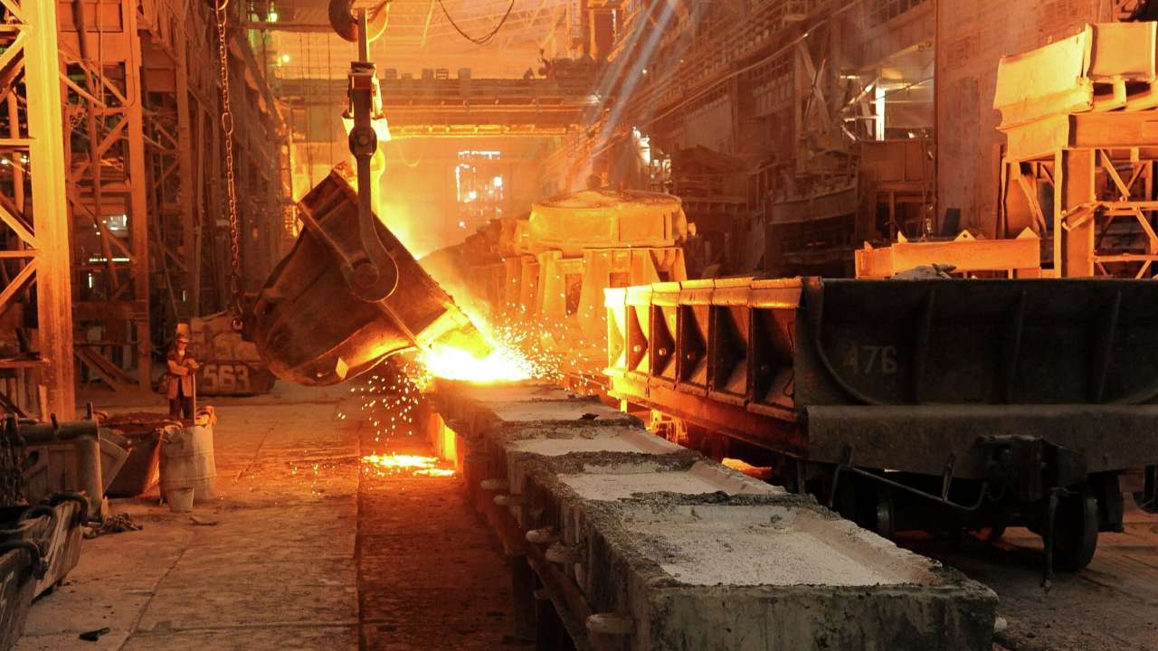 Генпрокуратура требует национализировать три металлургических предприятия из-за незаконной приватизации в 90-х годах