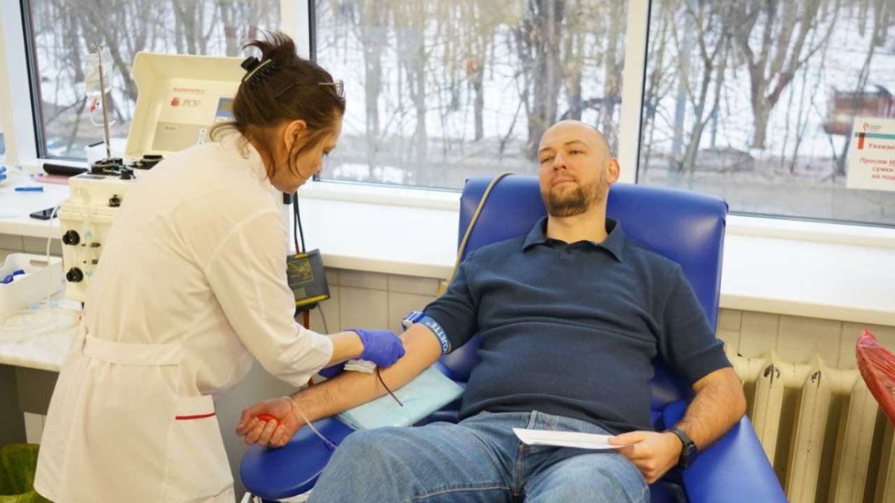 Россияне массово сдают кровь пострадавшим при теракте в «Крокусе»