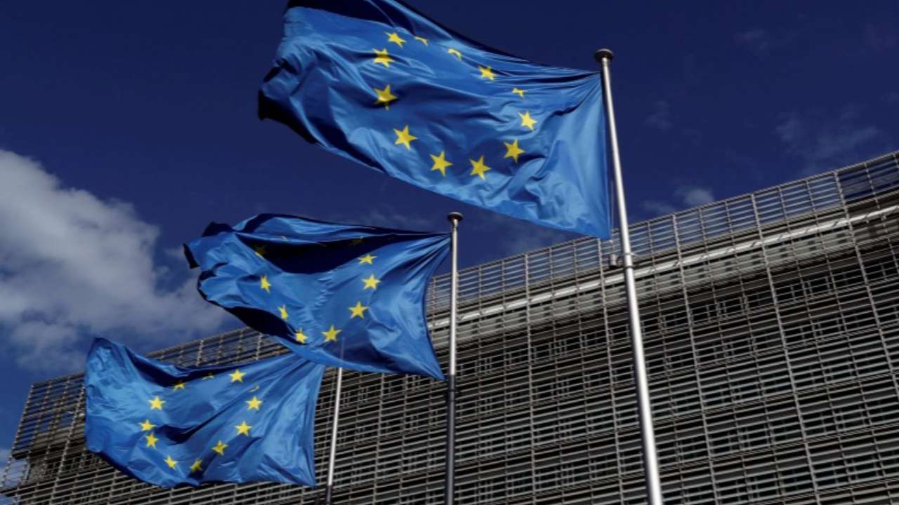 Евросоюз ввел новые ограничения в отношении России в рамках санкций за нарушение прав человека