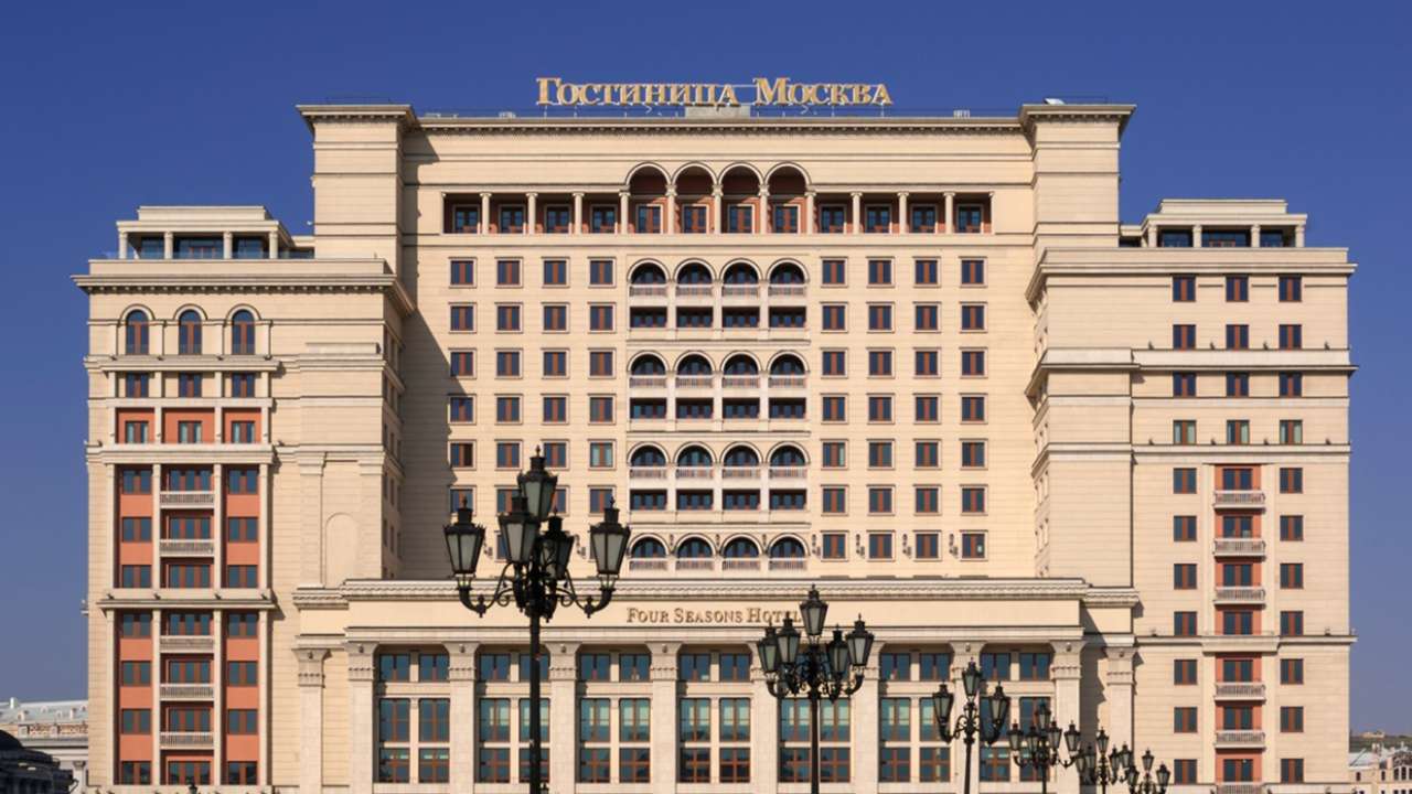 Гостиница Four Seasons Hotel Moscow и галерея «Модный сезон» в Москве перейдут государству